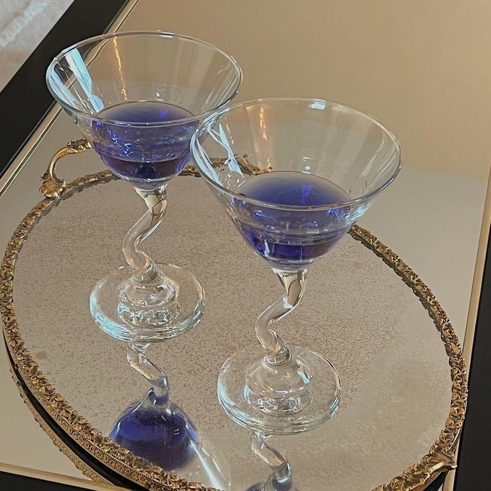 Vintage Wavy Curved Stem Martini
Glasses - Set of 4